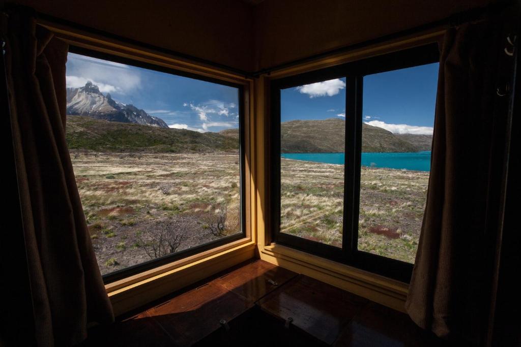 Refugio Vertice Paine Grande Torres del Paine National Park Екстериор снимка