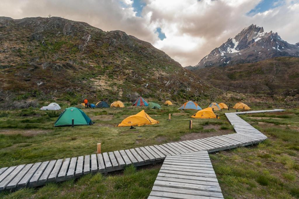 Refugio Vertice Paine Grande Torres del Paine National Park Екстериор снимка
